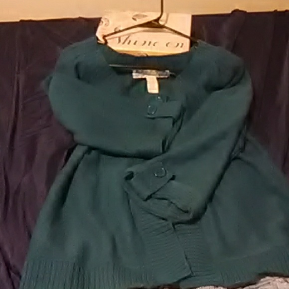 3 Button Blue/Green Sweater - Picture 4 of 7